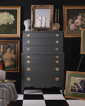 Load image into Gallery viewer, Wellington