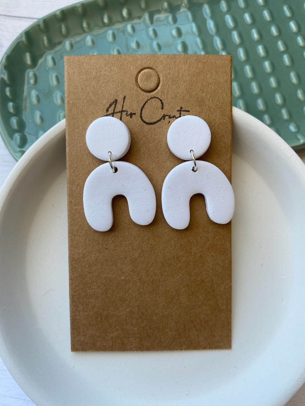 White Smaller Arch Clay Circle
