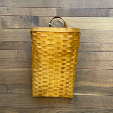 Load image into Gallery viewer, Metasequoia Hanging Wall Basket
