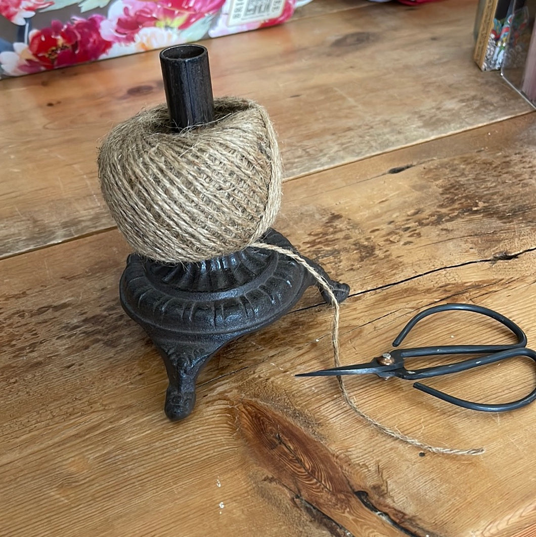 Countertop spool with twine and scissors